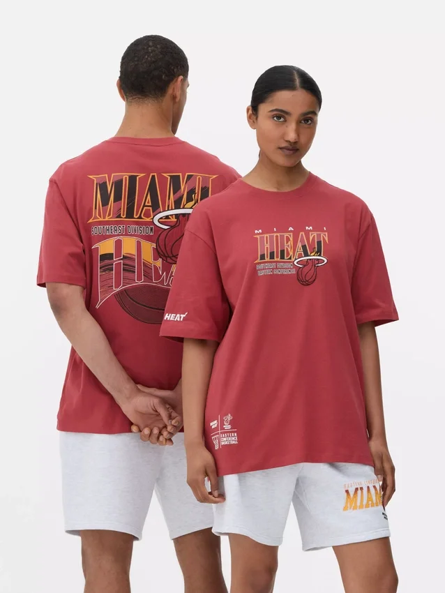 Camiseña de los Miami Heat de la NBA