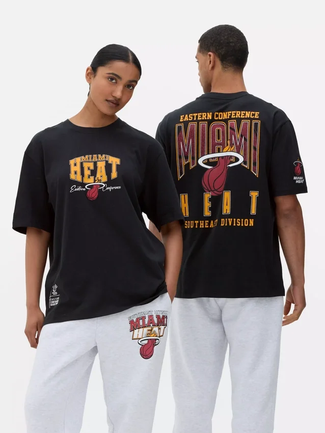 Camiseña de los Miami Heat de la NBA