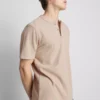 Camiseña Henley texturizada