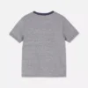 Camiseta a rayas finas