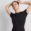 Camiseta ajustada y suave como la mantequilla