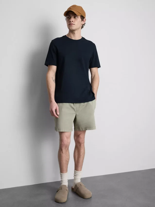 Camiseta básica de corte regular
