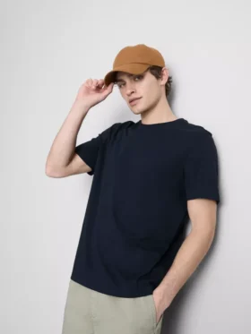 Camiseta básica de corte regular