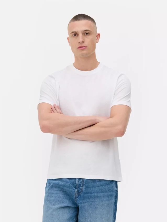 Camiseta básica de corte regular