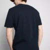 Camiseta básica de corte regular