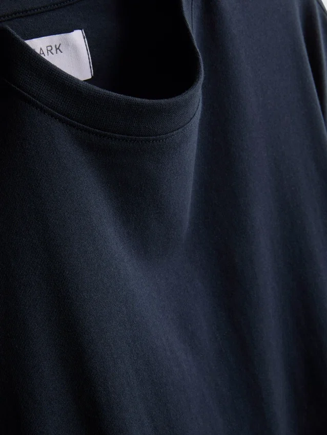 Camiseta básica de corte regular
