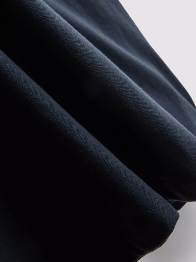 Camiseta básica de corte regular