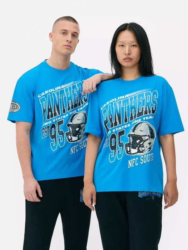 Camiseta con diseño de los Carolina Panthers de la NFL