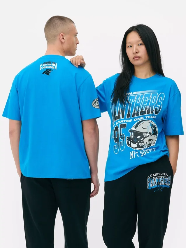 Camiseta con diseño de los Carolina Panthers de la NFL