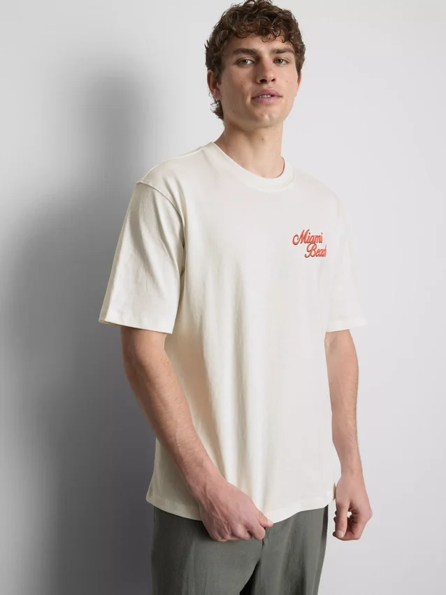 Camiseta con diseño de Miami Beach