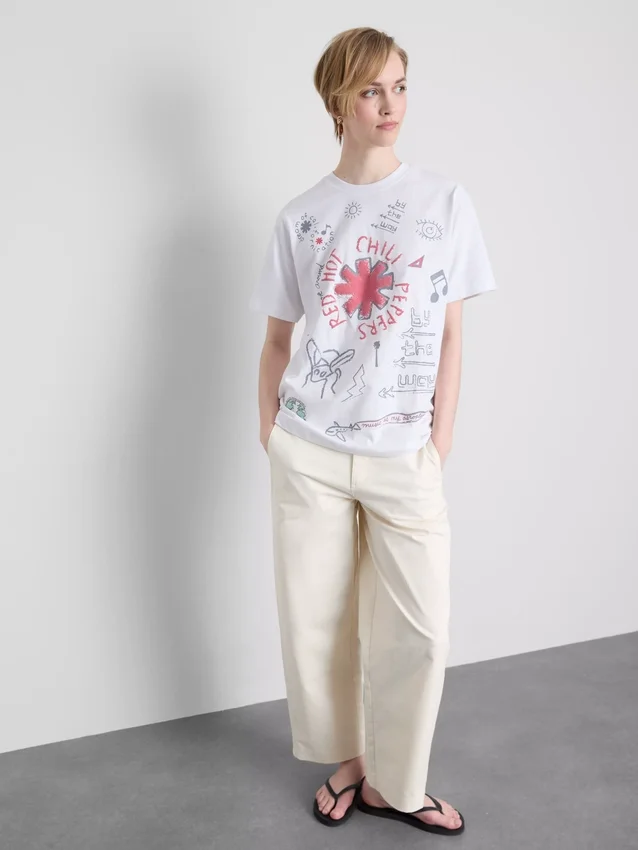 Camiseta con diseño de Red Hot Chili Peppers