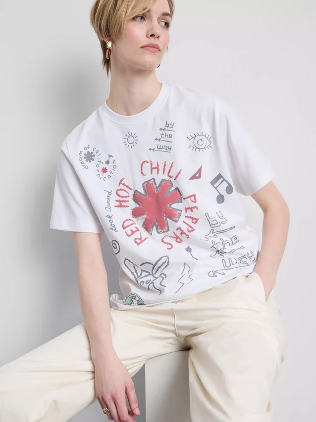 Camiseta con diseño de Red Hot Chili Peppers