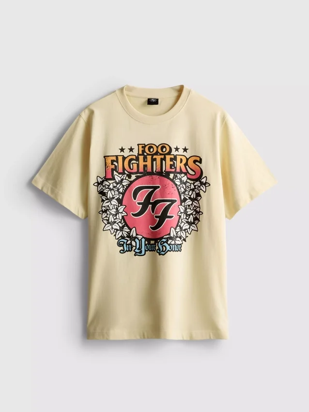 Camiseta con diseño del álbum de Foo Fighters