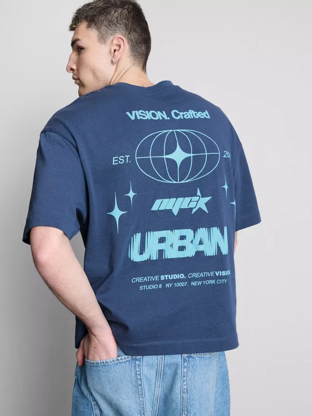 Camiseta con diseño gráfico