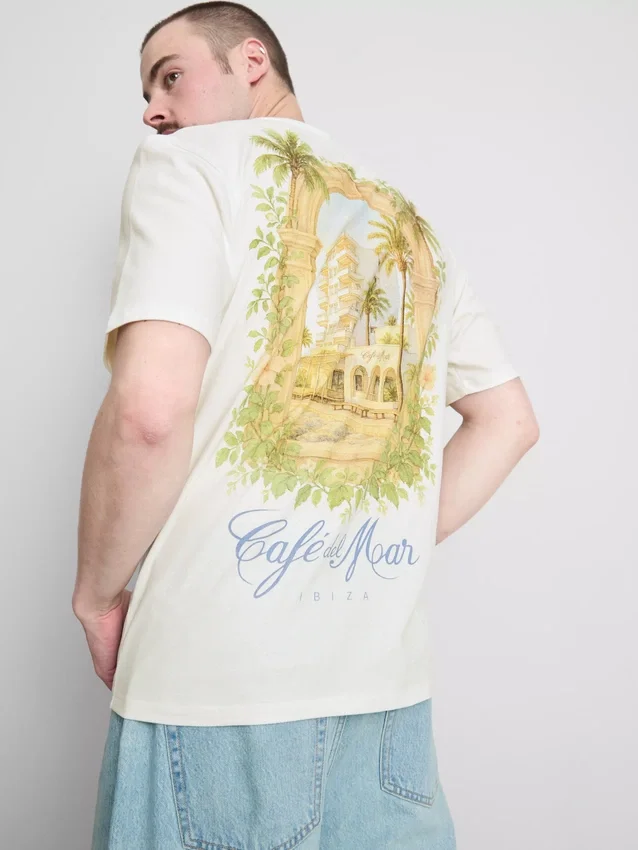Camiseta con diseño gráfico
