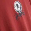 Camiseta con diseño gráfico