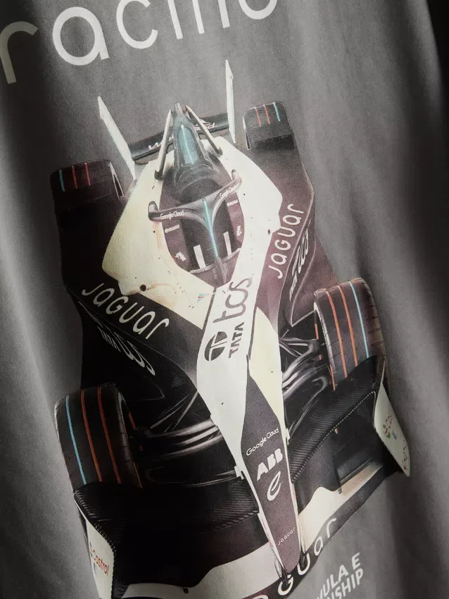 Camiseta con diseño gráfico de carreras de Jaguar TCS