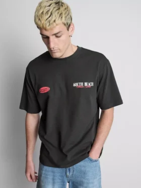 Camiseta con diseño gráfico de Miami