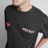 Camiseta con diseño gráfico de Miami