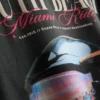 Camiseta con diseño gráfico de Miami
