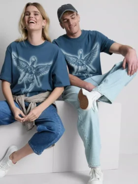 Camiseta con diseño gráfico de Nirvana Angel