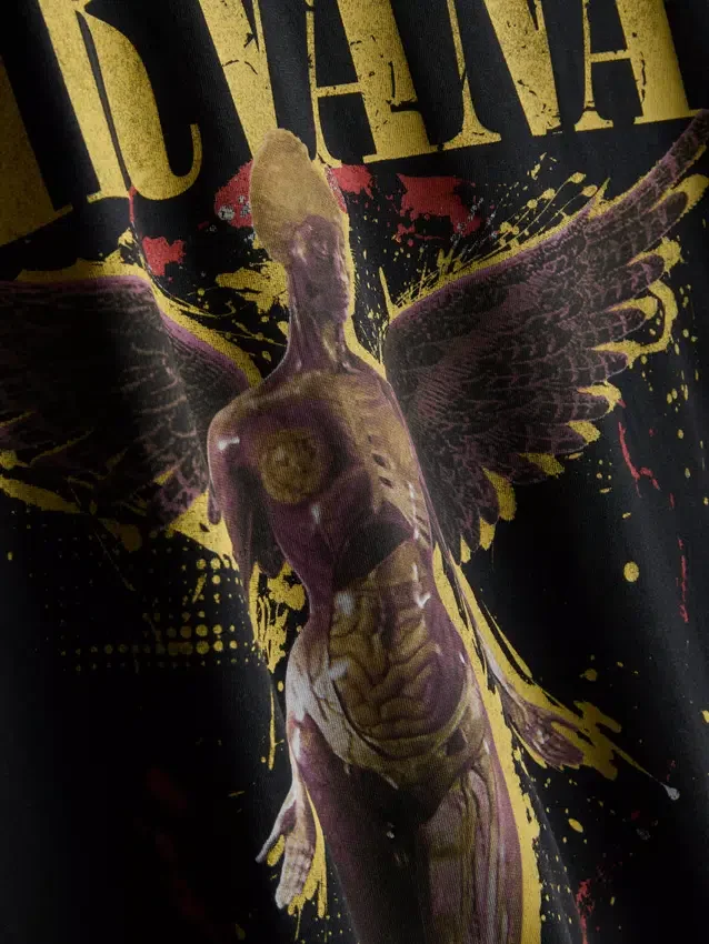 Camiseta con diseño gráfico de Nirvana Angel