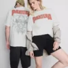Camiseta con diseño gráfico de Pantera