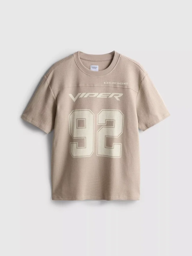 Camiseta con diseño gráfico del Dodge Viper