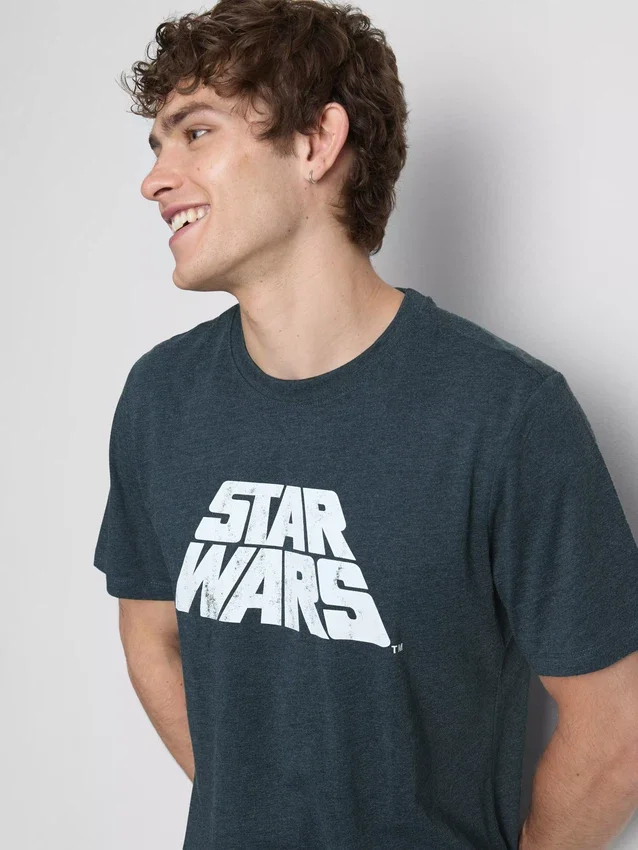 Camiseta con el logotipo de Star Wars