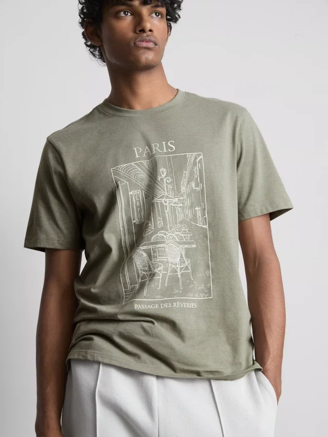 Camiseta con estampado de París