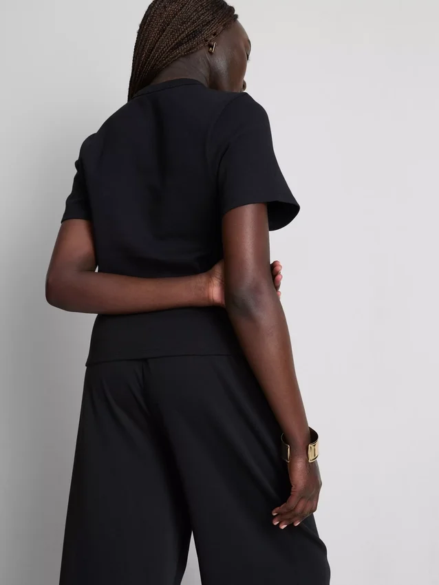Camiseta cuadrada con detalles en las costuras, con alto contenido de algodón