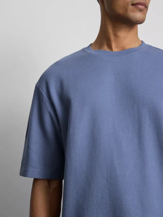Camiseta cuadrada con textura