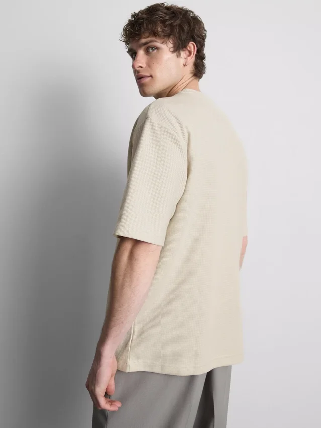 Camiseta cuadrada con textura
