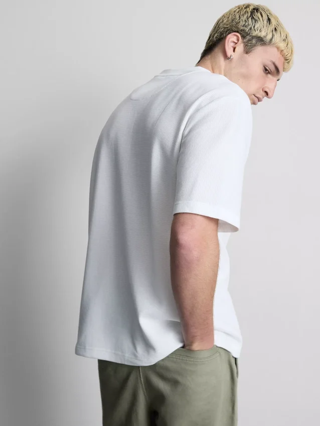 Camiseta cuadrada con textura