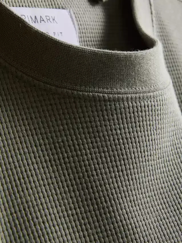 Camiseta cuadrada con textura