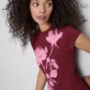Camiseta de algodón con estampado floral