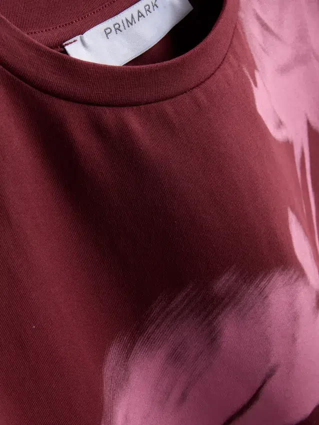 Camiseta de algodón con estampado floral