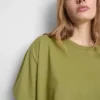 Camiseta de algodón de corte recto con cuello redondo