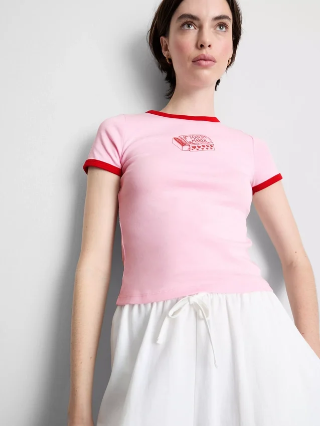 Camiseta de bebé de algodón estampada con cuello anillado