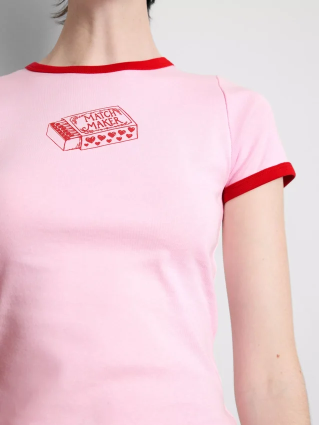 Camiseta de bebé de algodón estampada con cuello anillado