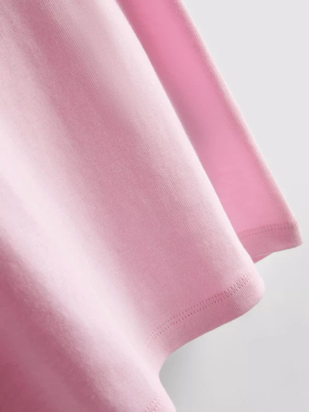 Camiseta de bebé de algodón estampada con cuello anillado