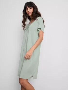 Camiseta de dormir holgada con alto contenido de modal