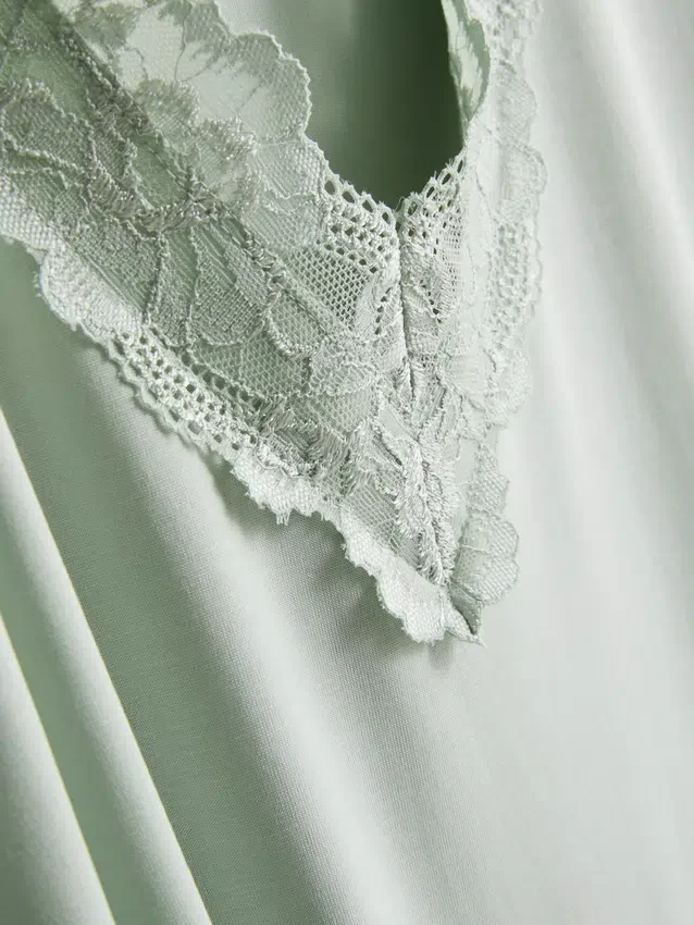 Camiseta de dormir holgada con alto contenido de modal