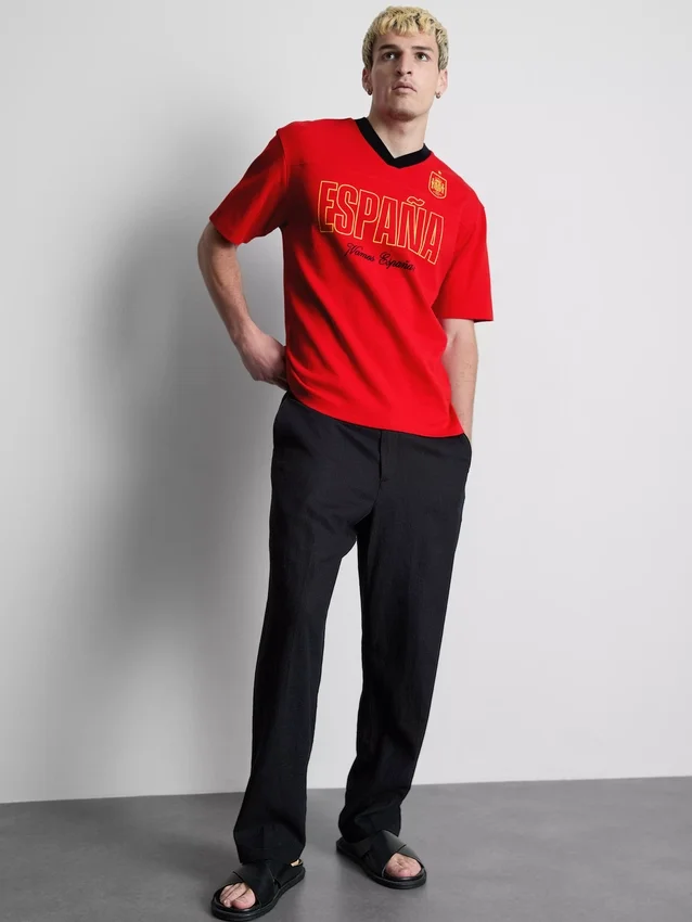 Camiseta de fútbol con diseño de España