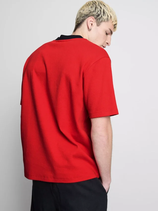 Camiseta de fútbol con diseño de España