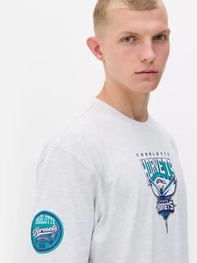 Camiseta de los Charlotte Hornets de la NBA
