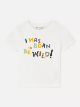 Camiseta de manga corta con diseño gráfico