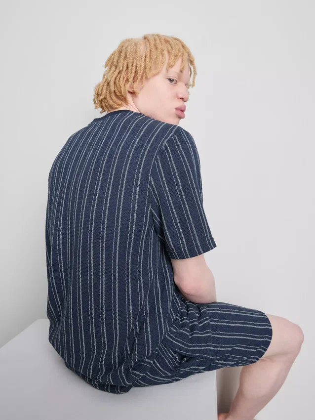 Camiseta de pijama a rayas