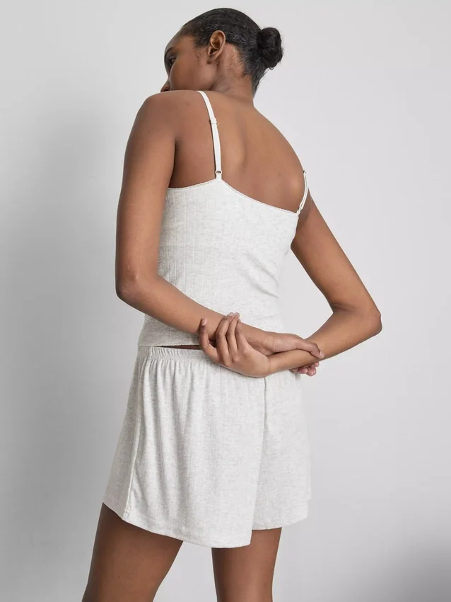 Camiseta de pijamas con punto calado