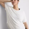 Camiseta deportiva con dobladillo curvo